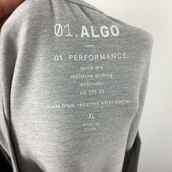 01.ALGO Performance Raglan Colorblock T-Shirt - Picture 3 of 4